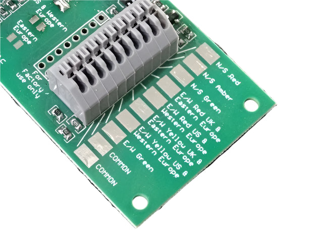 P511 Worldwide traffic light simulator module with double sided traffic light