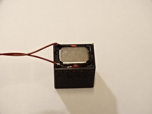 DCC "Sugarcube" Sound speaker for Loksound and others